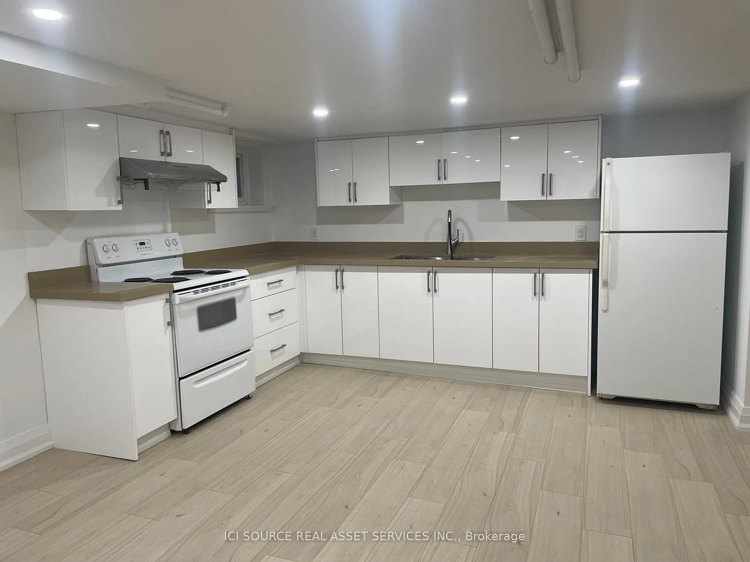 2 bed, $2,175 — Photo 4