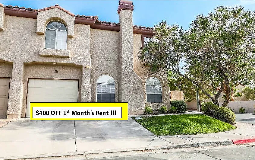 2611 Country Maple Ave