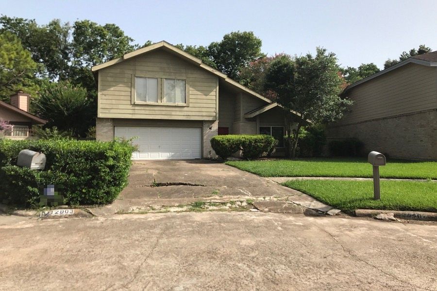 1st image of 12907 Leaf Glen Ln