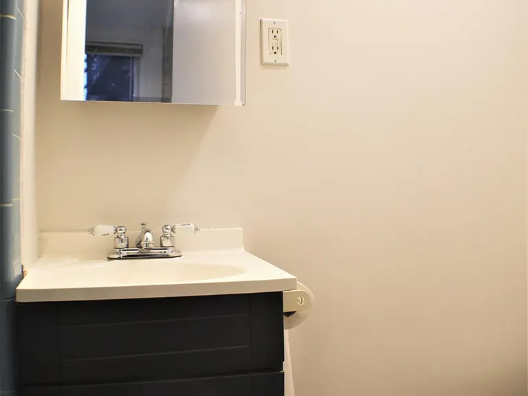 158 Salem St #4 — Photo 15