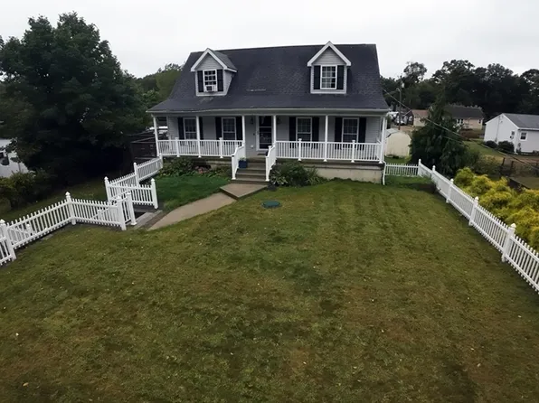 17 Conserve Ave, Westport, MA 02790