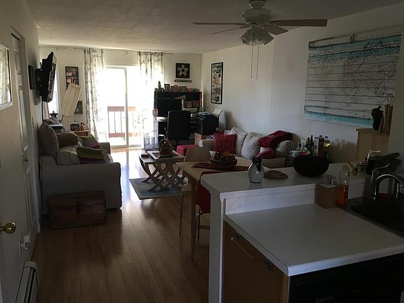 5th image of 1450 North St APT 210