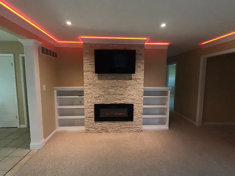 5830 Perry Ln — Photo 4