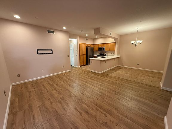 3rd image of 8717 Tribeca Cir