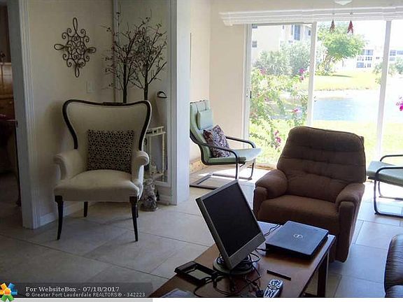 3rd image of 8220 Sunrise Lakes Blvd APT 111