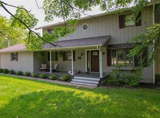 308 E Autumn Dr, Oakwood, IL 61858