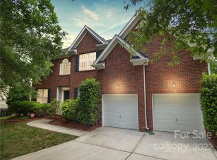 9554 Numenore Dr, Charlotte, NC 28269