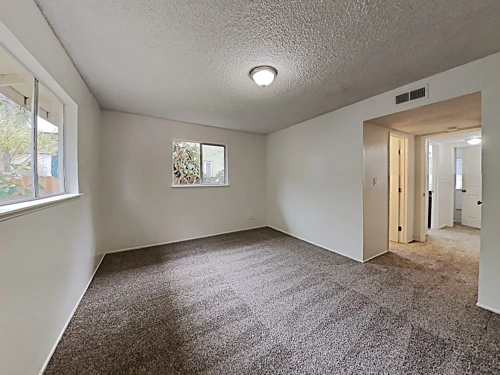 3 bed, 1424 sqft, $1,400 — Photo 3