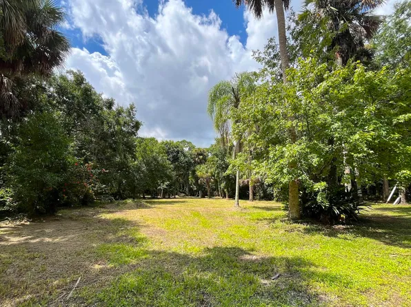 5819 Crane Rd, Melbourne Village, FL 32904