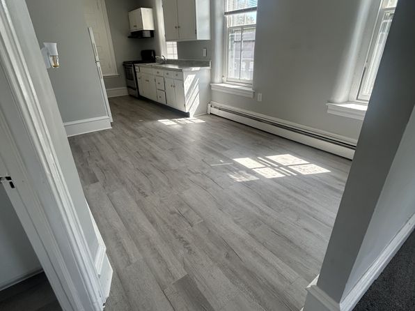 15 S Front St APT 2
