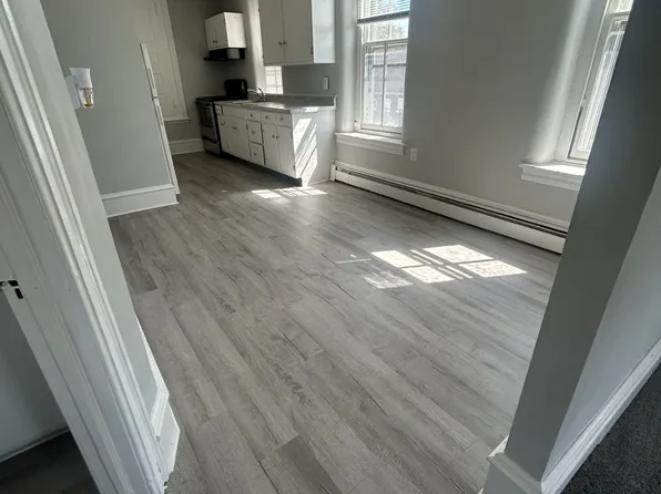 15 S Front St APT 2, Souderton, PA 18964