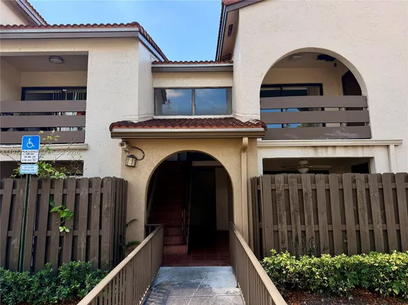 8811 SW 123rd Ct APT 203-1, Miami, FL 33186