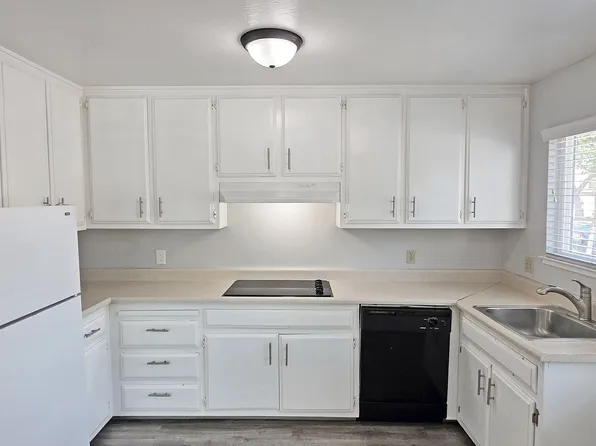 1530 22nd St #1, Sacramento, CA 95816