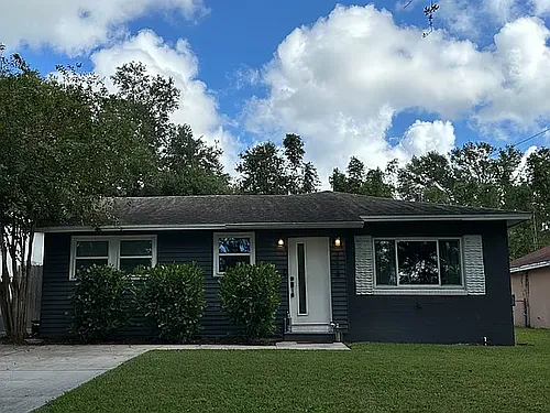 734 Kensington St Photo 1
