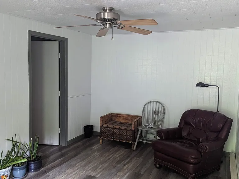 107 Magnolia St — Photo 5