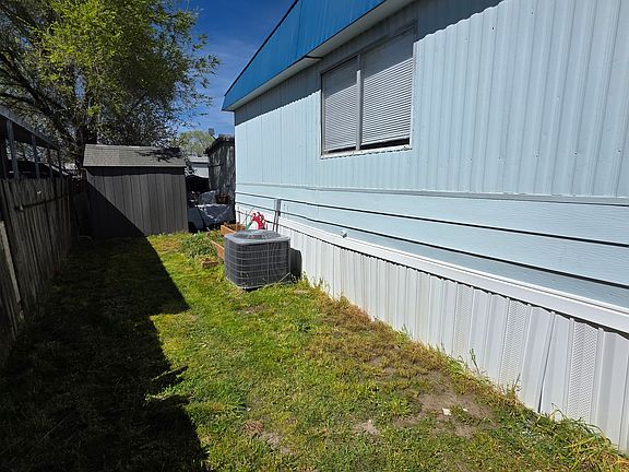 5th image of 286 N Lionel St W #381