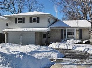 330 Bennett Ln, Des Plaines, IL 60016