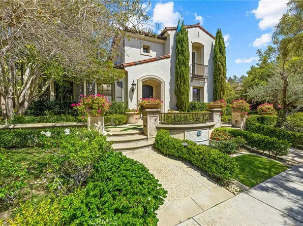 28 Blue Smt, Irvine, CA 92603