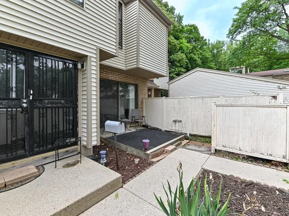 9028 N 70th STREET #5, Milwaukee, WI 53223