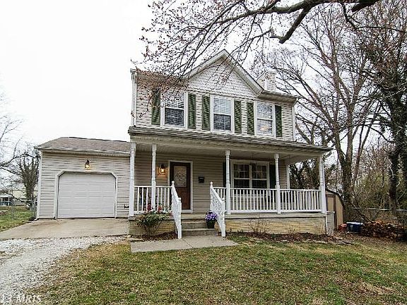 3rd image of 1010 Maxwelton Dr