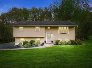 300 Ridge Rd, Campbell Hall, NY 10916