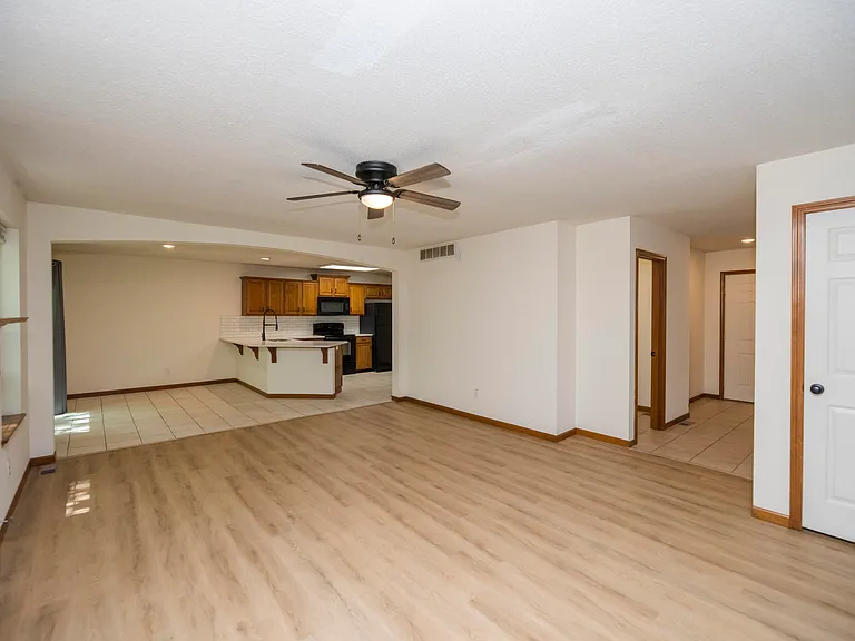 3600 Berkshire Ct — Photo 7