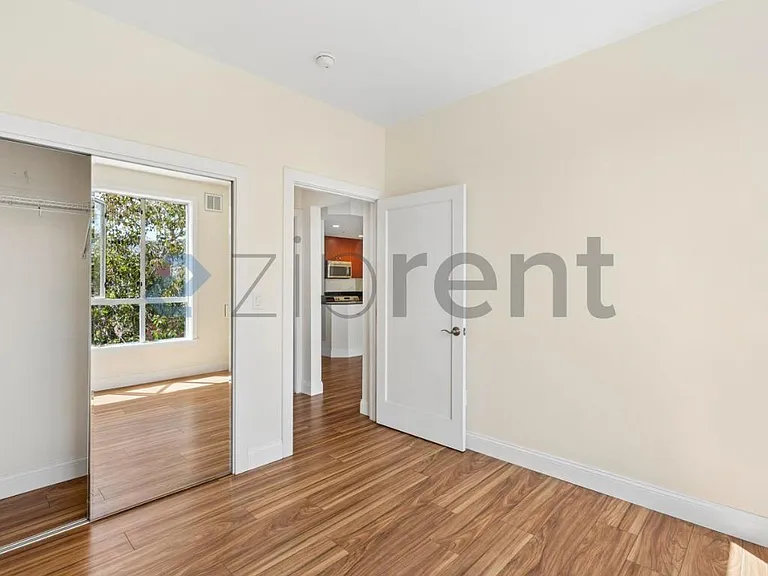 585 9th St #313 — Photo 19