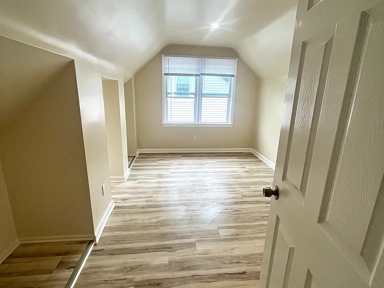 1647 Brown St — Photo 6