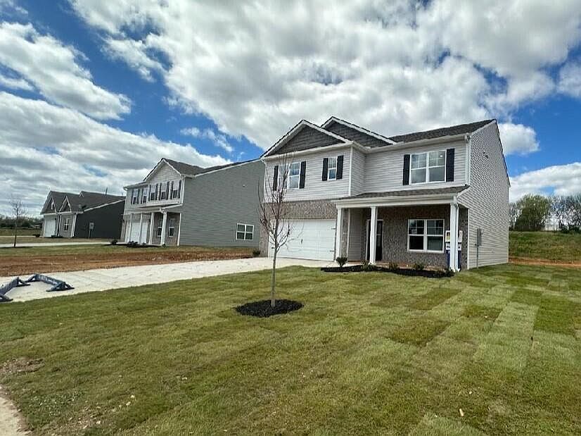 2nd image of 4349 Lone Oak Trl NE