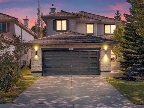 50 Springbank Cres SW, Calgary, AB T3H 3S8