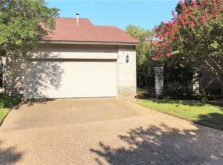 8120 Meandering Way, Austin, TX 78759