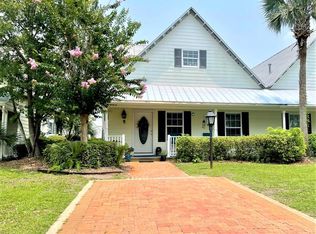 1005 Palm Blvd, Port Saint Joe, FL 32456
