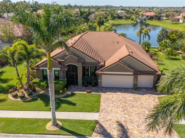 317 Cockle Shell Loop, Apollo Beach, FL 33572