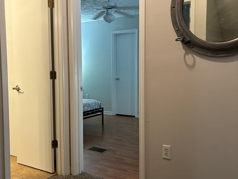 2400 Suwanee Ln — Photo 11