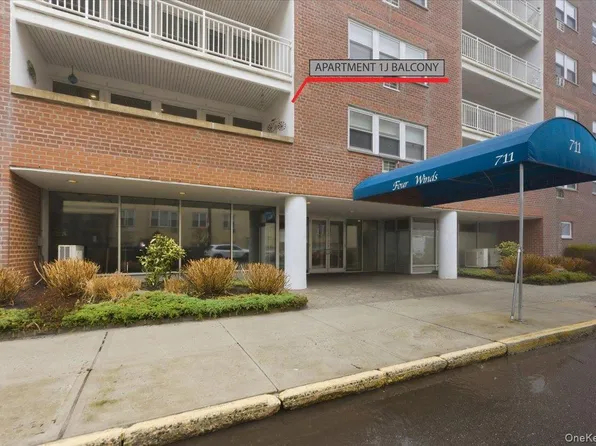 711 Shore Rd #1J, Long Beach, NY 11561