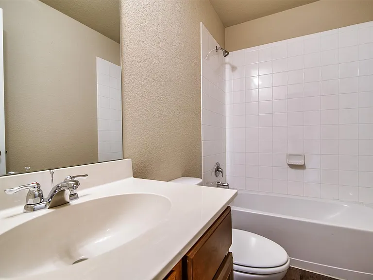 1512 Wild Rye Cir — Photo 16