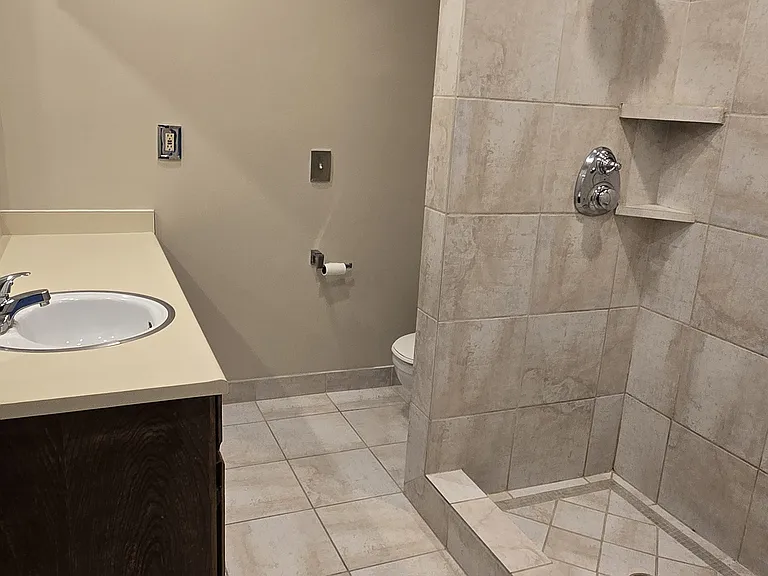 1118 E 6600 S #C6 — Photo 10