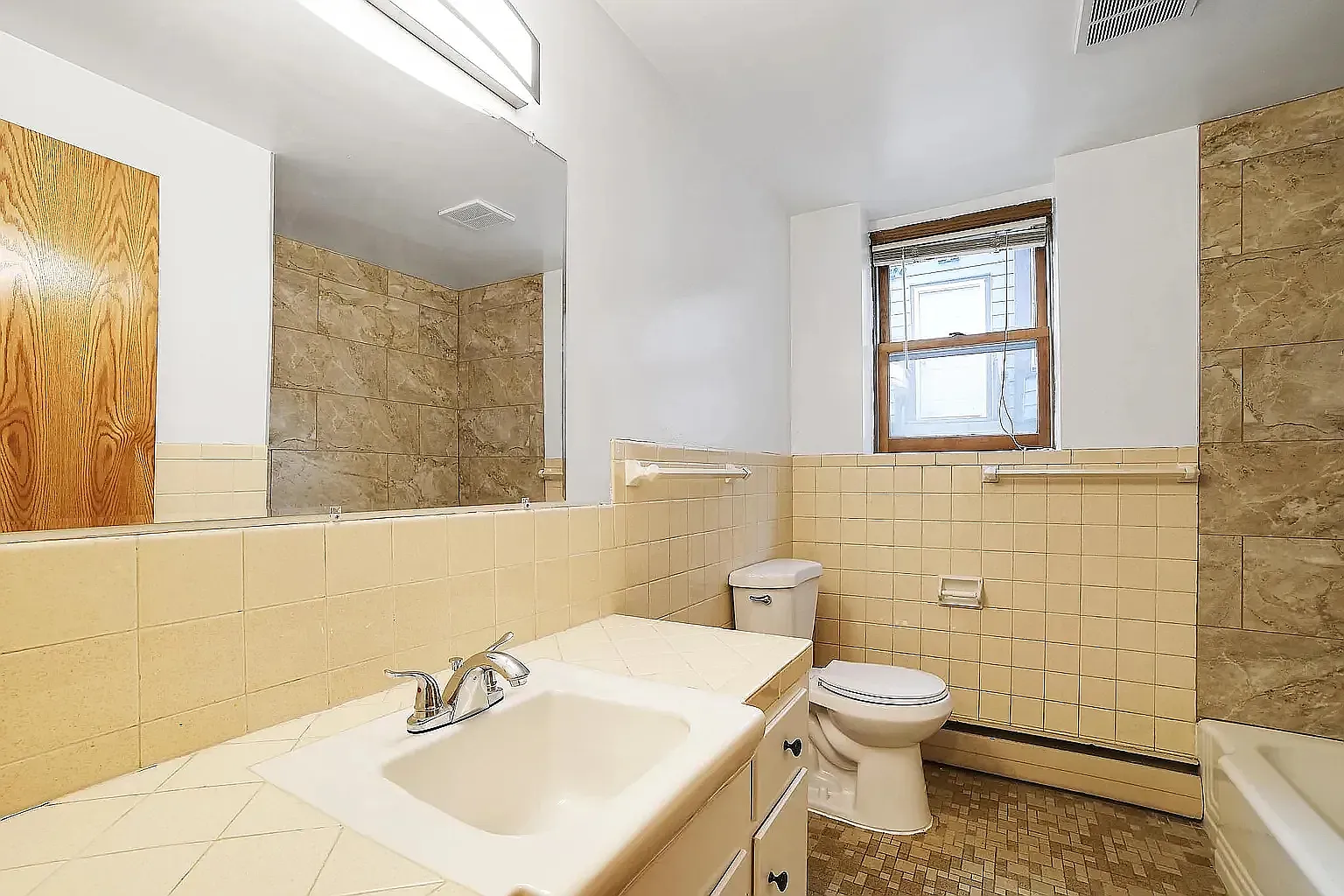 1 bed, 900 sqft, $1,250 — Photo 3