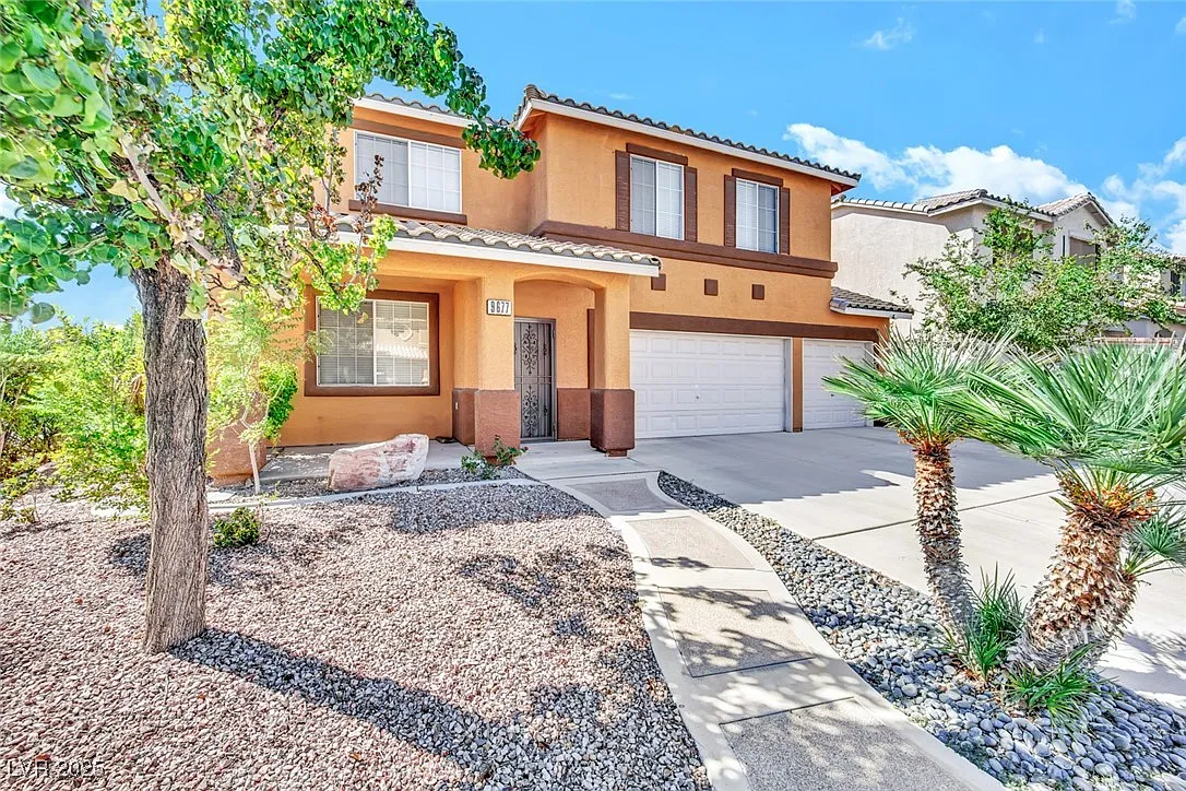 4 bed, 2.5 bath, 2510 sqft, $2,680 — Photo 4