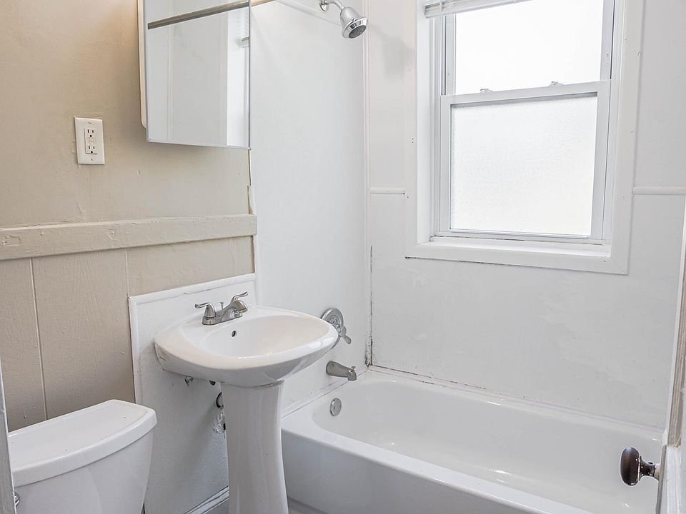 1st image of 434 Lafond Ave #9