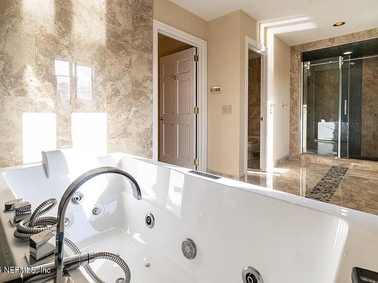 7987 Hollyridge Rd — Photo 9
