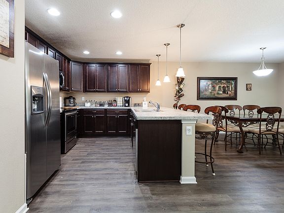 5th image of 5737 Floral Ave