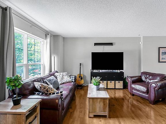 2nd image of 111 N Walden Dr SE