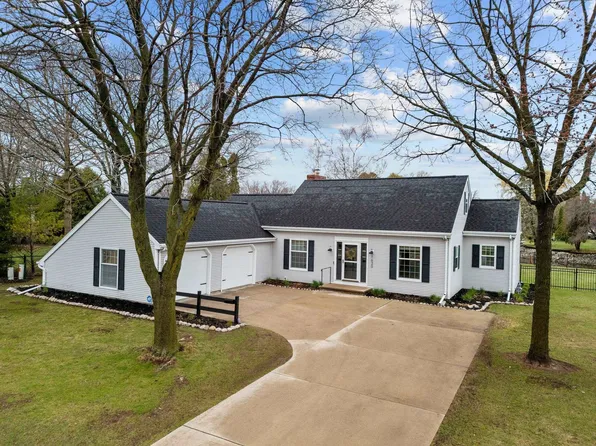 1620 E Murdock Ave, Oshkosh, WI 54901