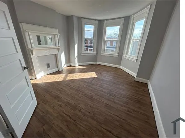 3138 Baker St, Baltimore, MD 21216