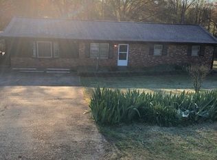 129 Twin Creek Dr, Boiling Springs, SC 29316