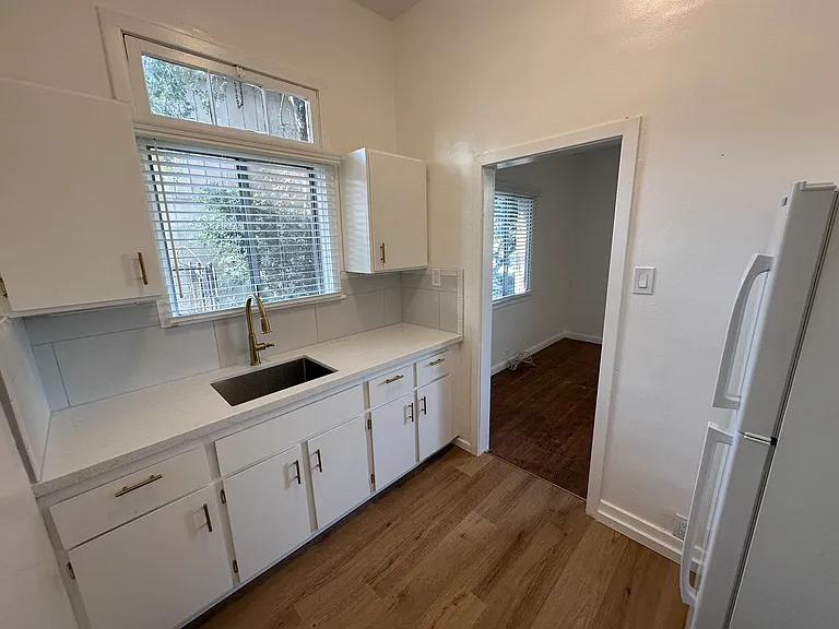 1509 Fair Oaks Ave #B — Photo 16