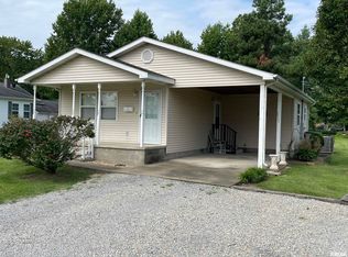 902 N Taft St, Marion, IL 62959