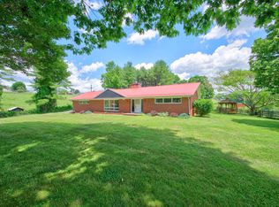 714 Justice Rd, Galax, VA 24333