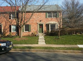 8411 Willow Forge Rd, Springfield, VA 22152